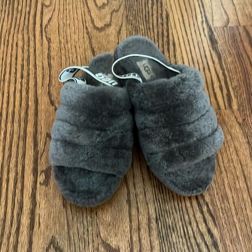 Ugg slip on size 6